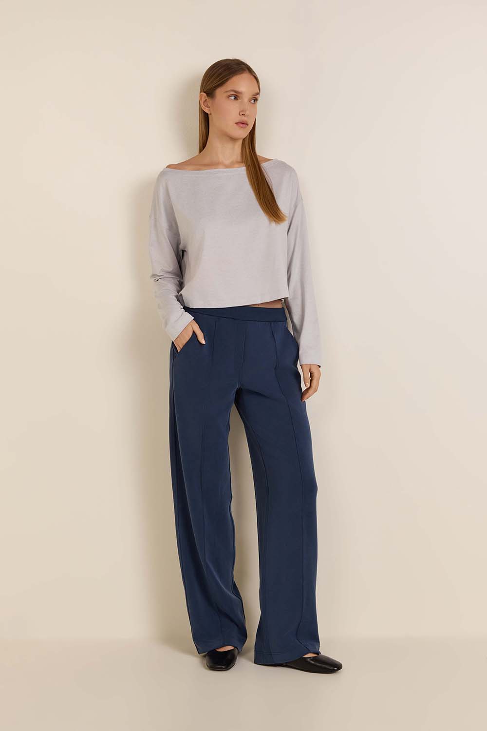 Softstreme Pintuck Mid-Rise Pant Regular